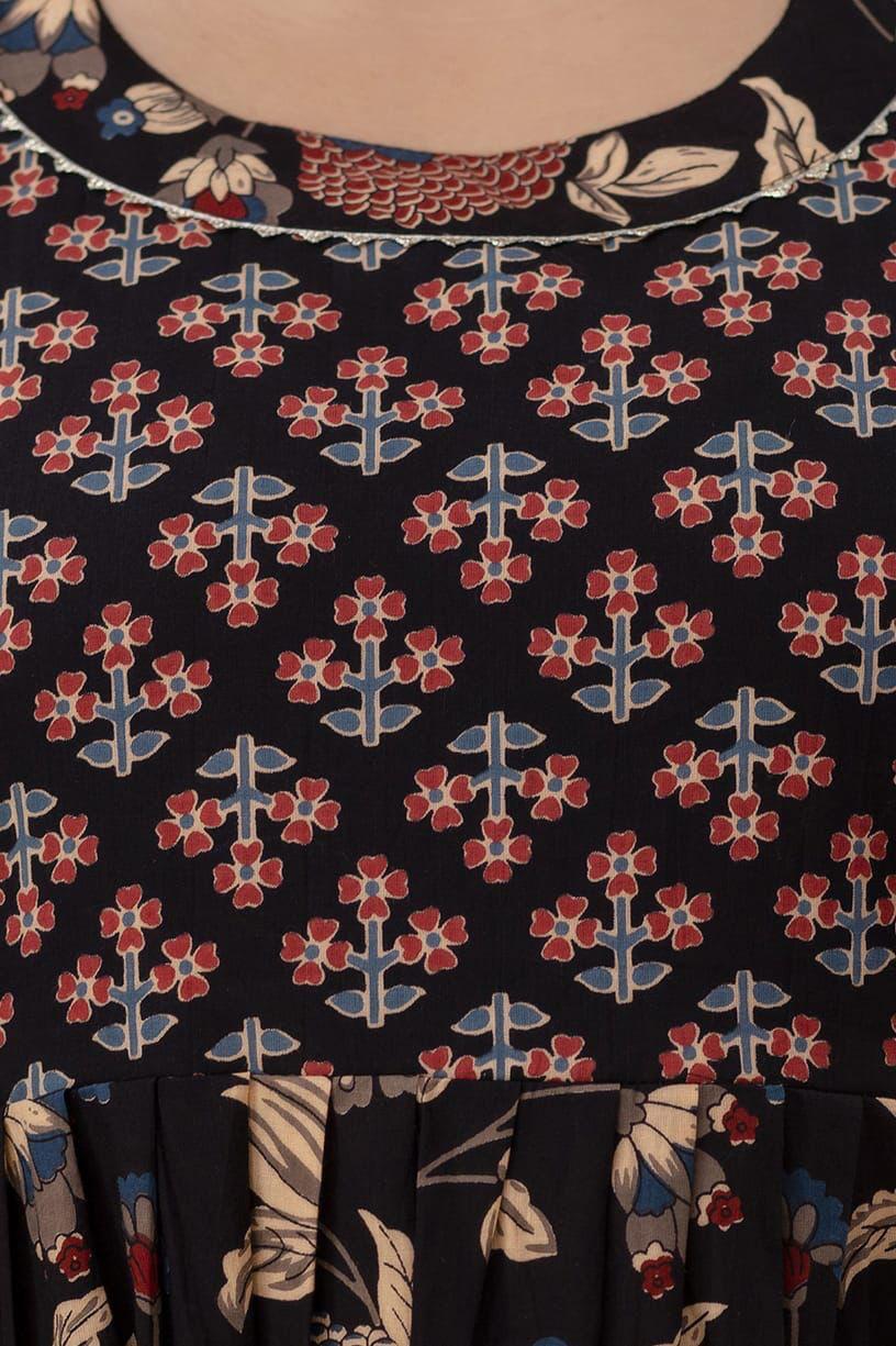 New Exclusive Cotton Cambric Floral Printed With Zip Design Maternity Gawn