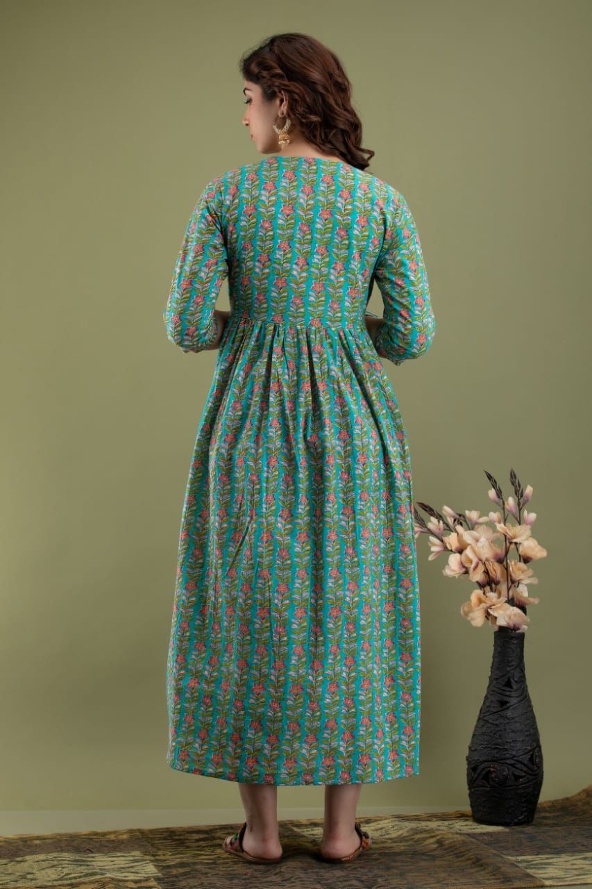 New Exclusive Cotton Cambric Floral Printed With Zip Design Maternity Gawn