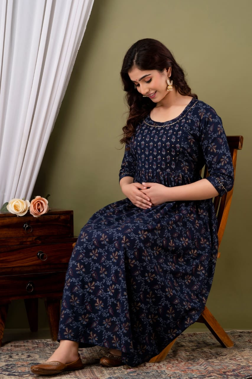New Exclusive Cotton Cambric Floral Printed With Zip Design Maternity Gawn