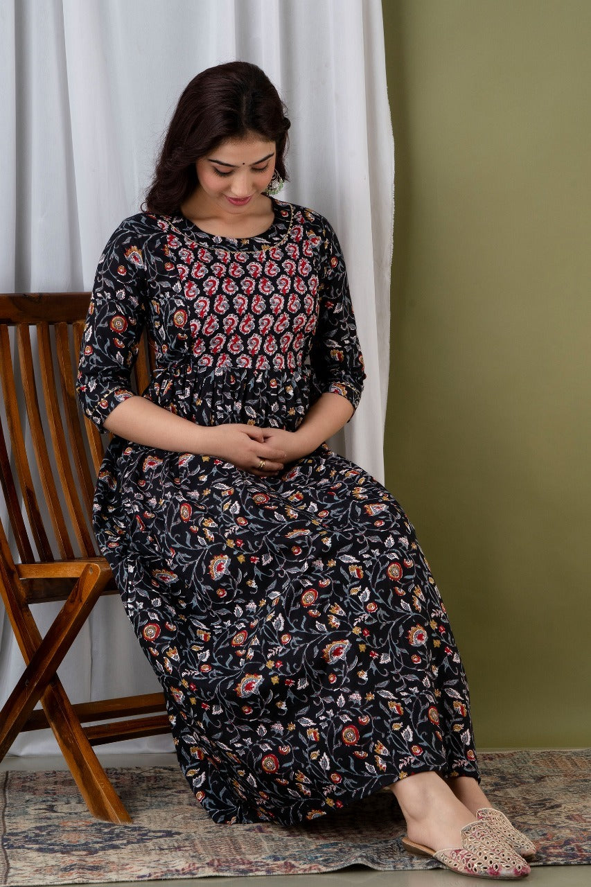 New Exclusive Cotton Cambric Floral Printed With Zip Design Maternity Gawn