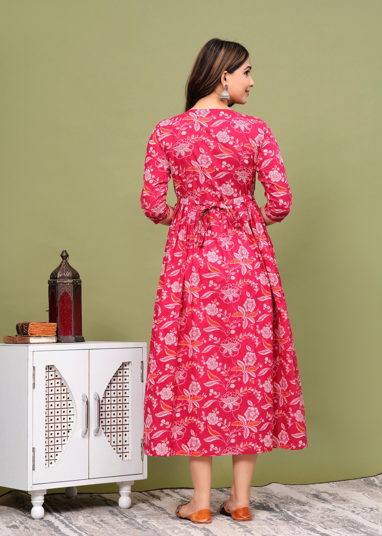 New Exclusive Cotton Cambric Floral Printed With Zip Design Maternity Gawn