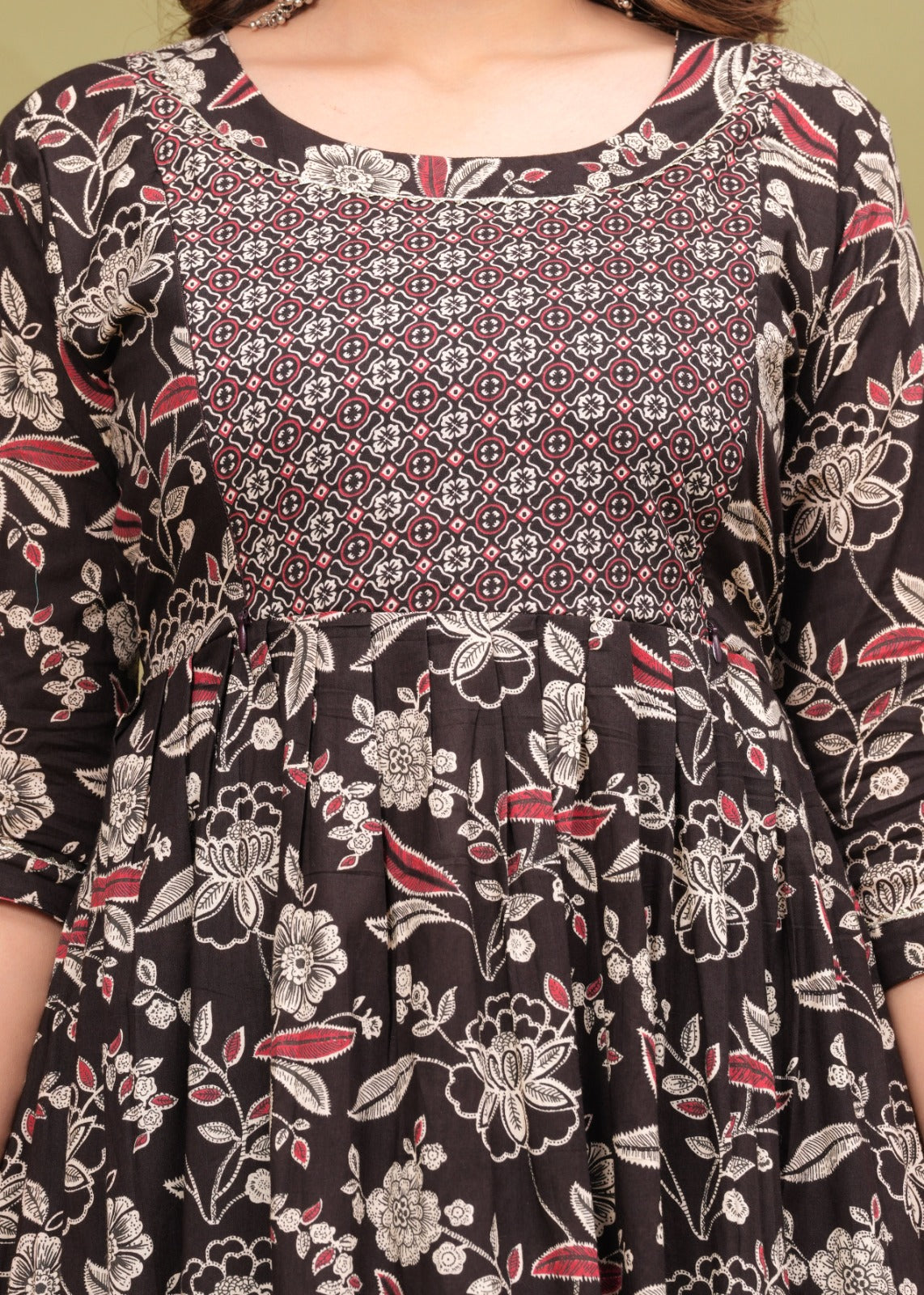 New Exclusive Cotton Cambric Floral Printed With Zip Design Maternity Gawn