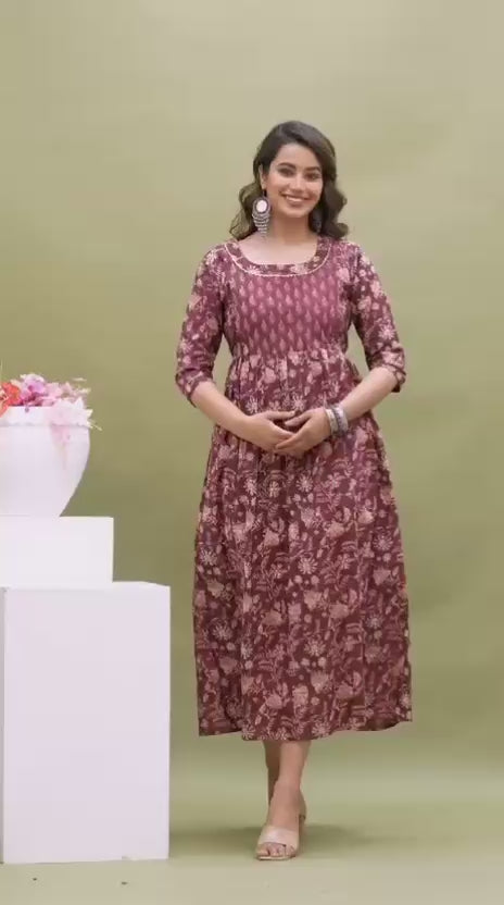 New Exclusive Cotton Cambric Floral Printed With Zip Design Maternity Gawn