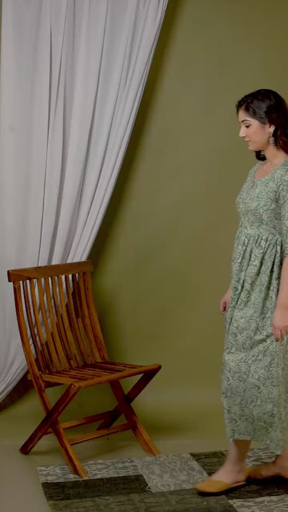 New Exclusive Cotton Cambric Floral Printed With Zip Design Maternity Gawn