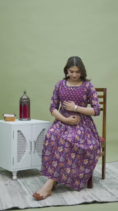 New Exclusive Cotton Cambric Floral Printed With Zip Design Maternity Gawn