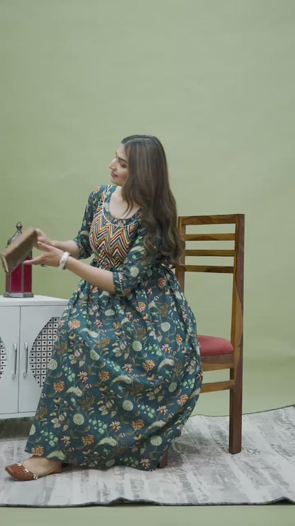 New Exclusive Cotton Cambric Floral Printed With Zip Design Maternity Gawn