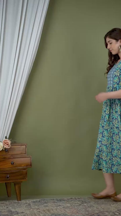 New Exclusive Cotton Cambric Floral Printed With Zip Design Maternity Gawn